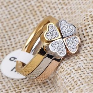 ☘️Unique Gorgeous 3 in 1 Lucky Ring  ☘️ Rose Gold